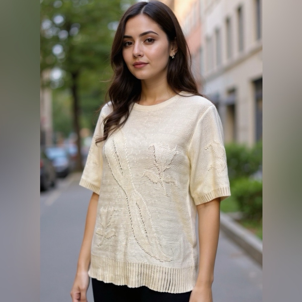 Vintage ASAP Lady Strick Yellow Embroidered Knit Short Sleeve Sweater